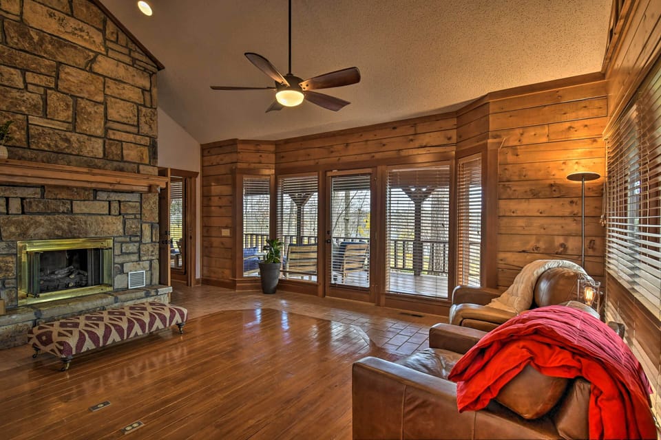 House (4 Bedrooms) | Interior