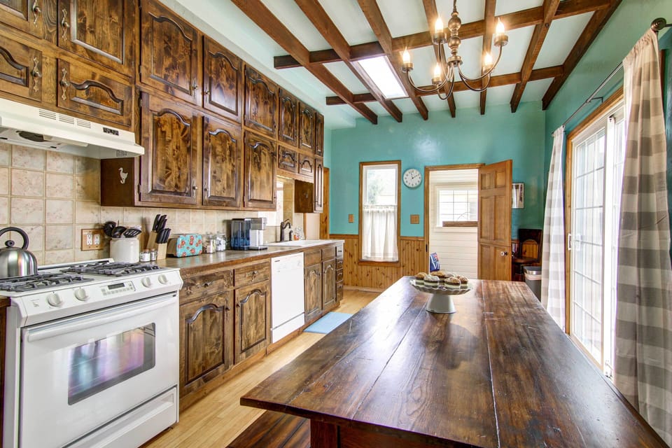 House (3 Bedrooms) | Interior