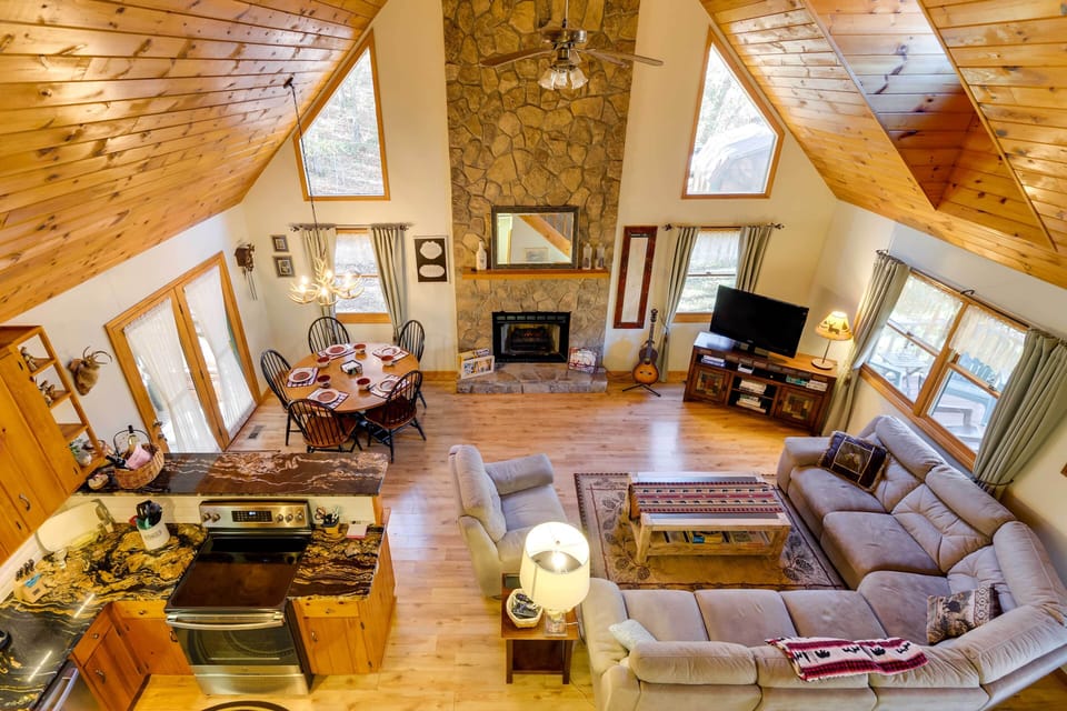 House (2 Bedrooms) | Interior