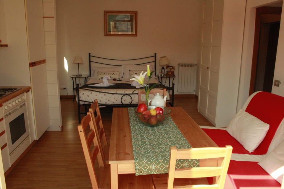 Studio | In-room dining