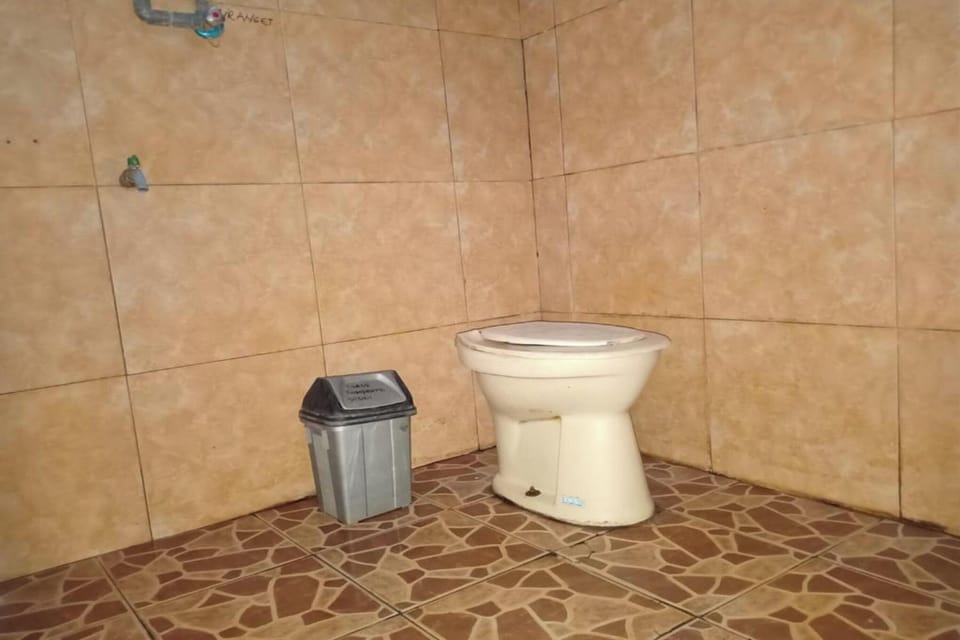 Standard Double Room | Bathroom | Shower