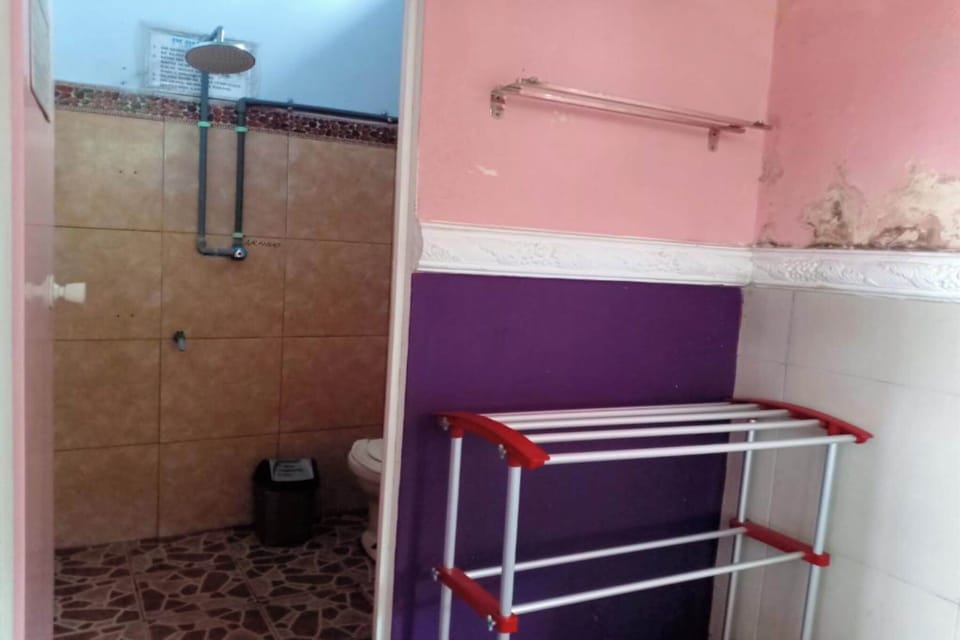 Standard Double Room | Desk, free WiFi, bed sheets