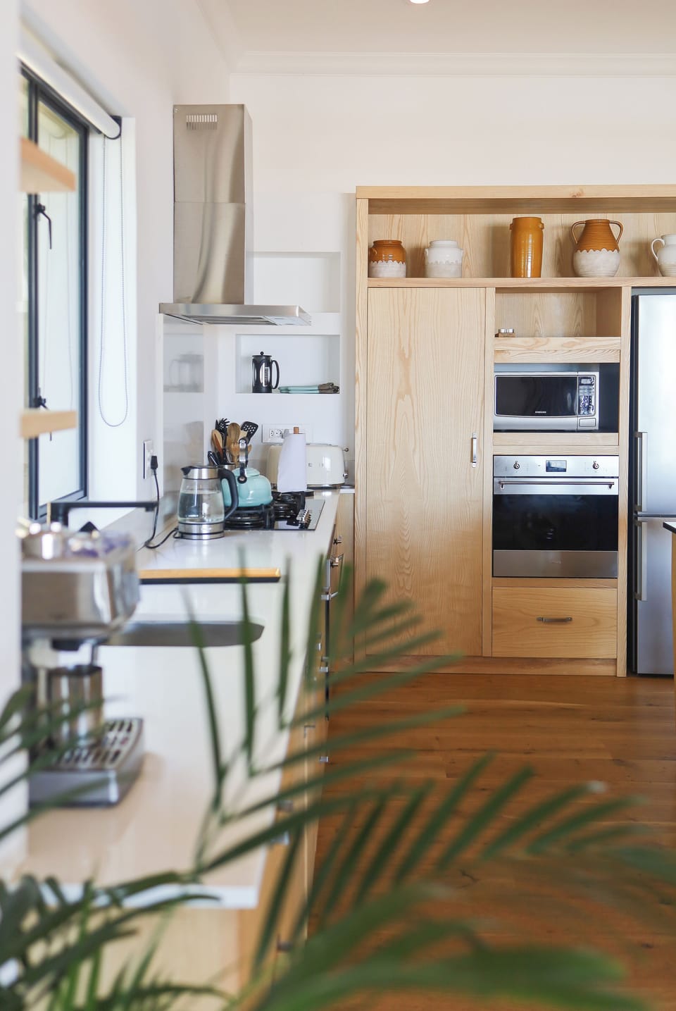 Villa | Private kitchen | Full-size fridge, microwave, oven, stovetop