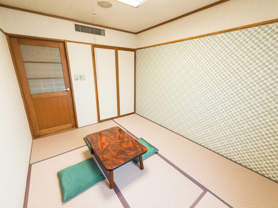 Japanese Style Room, Non Smoking | Individually decorated, desk, iron/ironing board, free WiFi