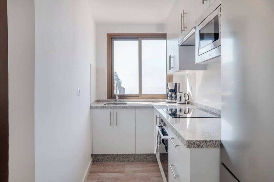 Kitchen with spectacular views