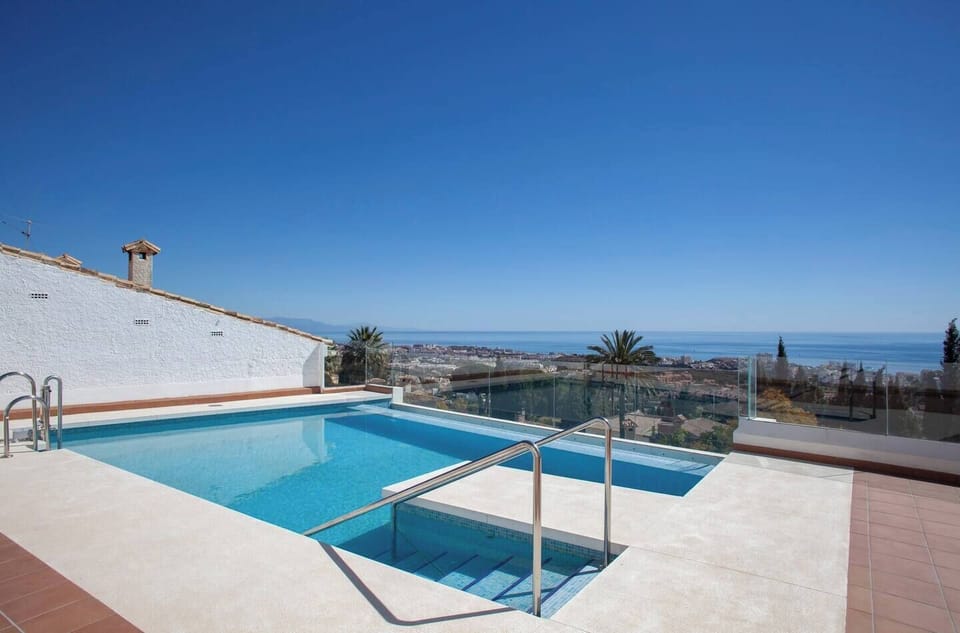 Piscina comunitaria