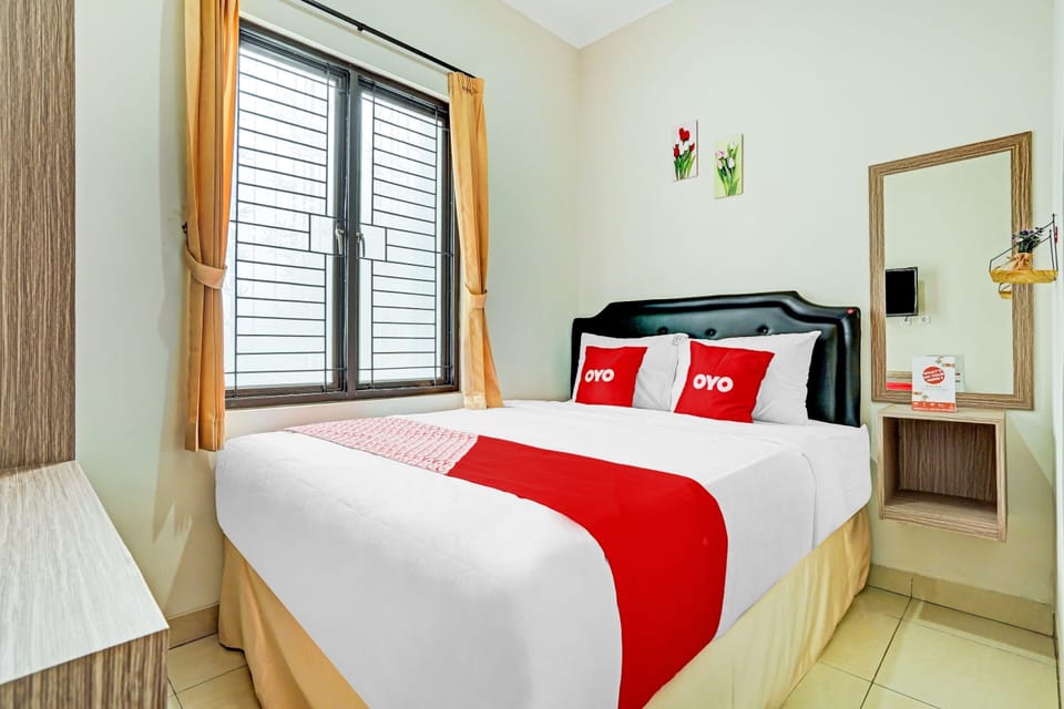 Standard Double Room | Laptop workspace, WiFi (free), bed sheets