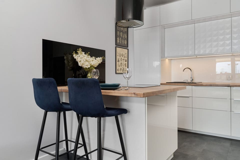 The fully equipped kitchenette includes everything you need for a home-cooked meal.
