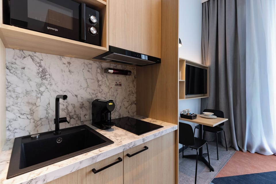 1 bedroom, in-room safe, iron/ironing board (on request), cribs (free)