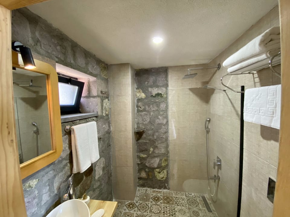 Premium Quadruple Room | Premium bedding, minibar, desk, laptop workspace