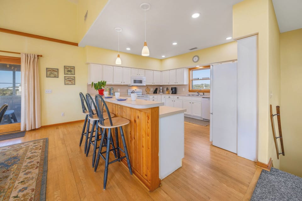 Surf or Sound Realty - 1116 - Sand N'At - Kitchen -6