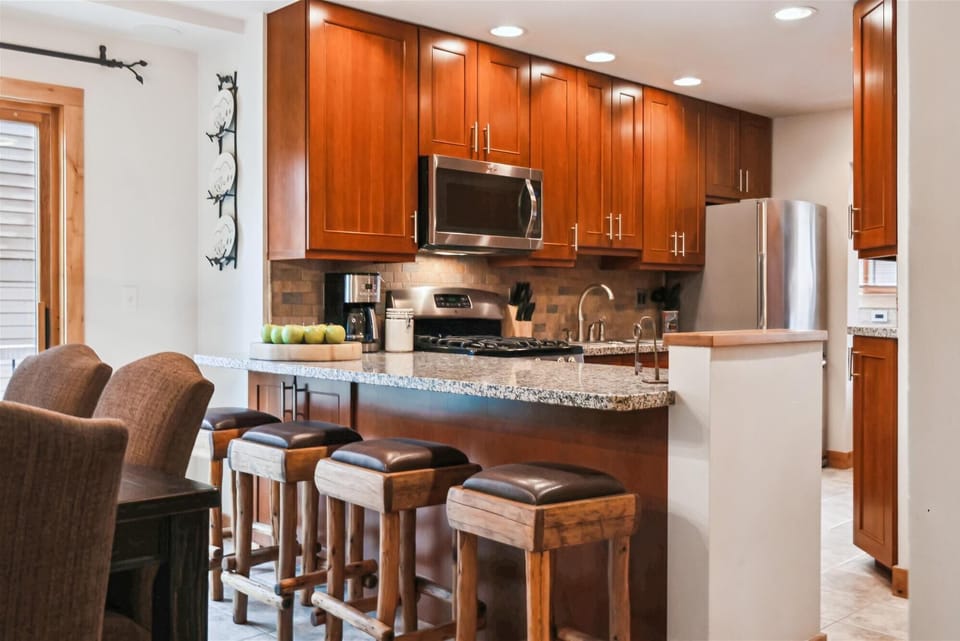 Kitchen - Mopey Moose Hideout - Breckenridge Vacation Rental