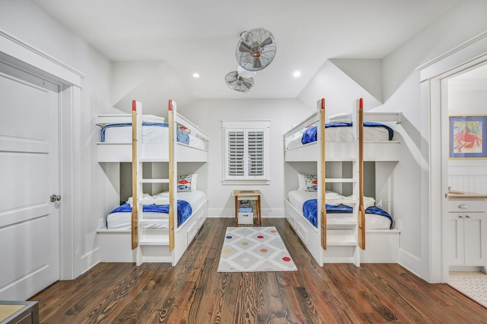 Sandy Feet - WaterColor - Second Floor - Bedroom 4 - Twin Bunks - Private Bathroom