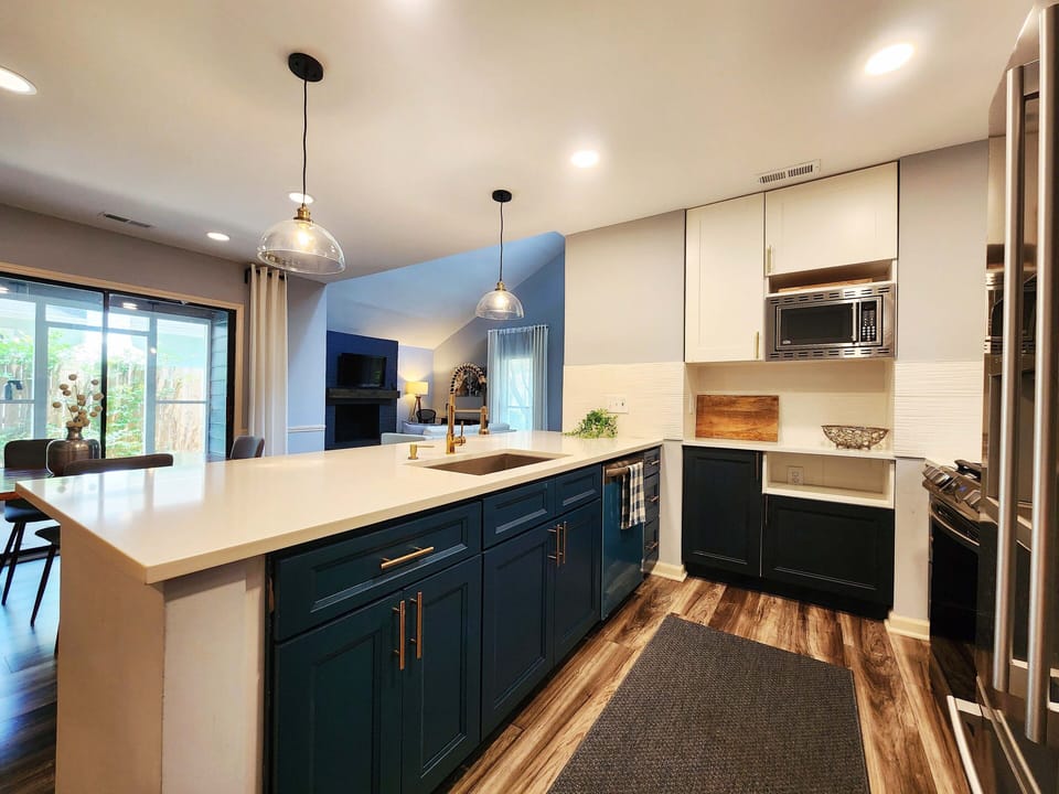 Custom-designed kitchen for the chef in you!