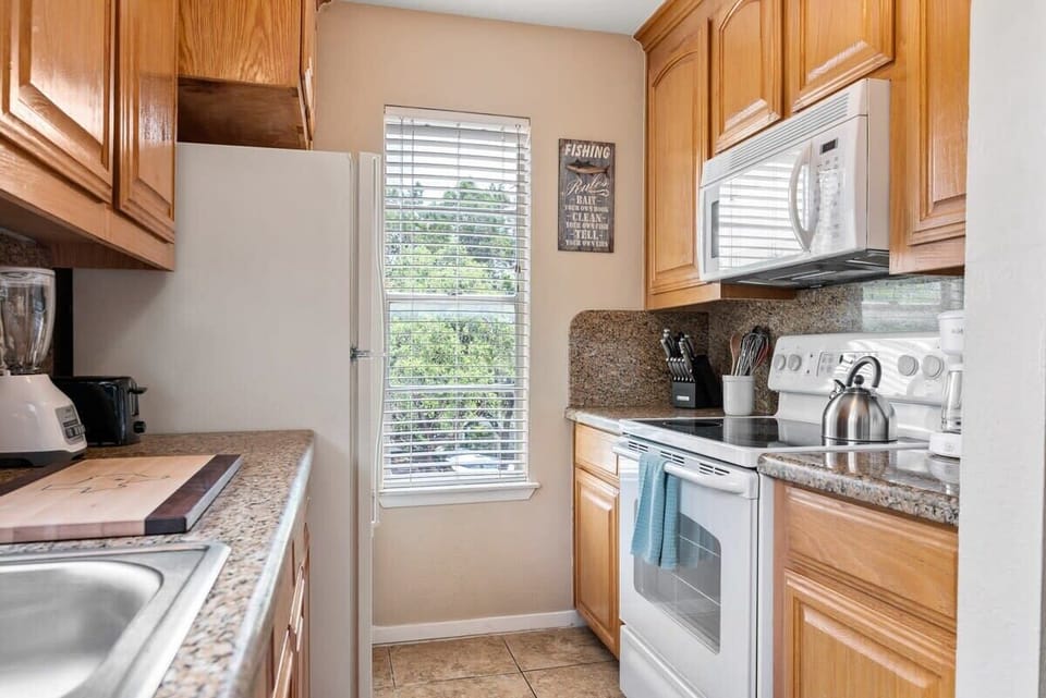 Fully stocked kitchen