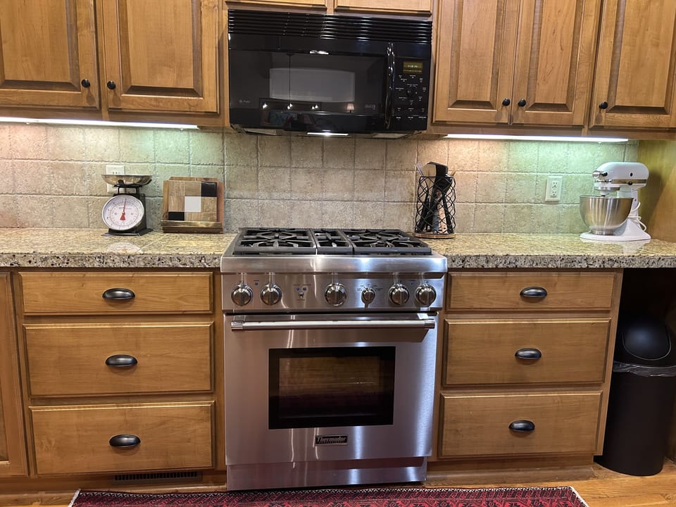 New Thermador gas oven/stove