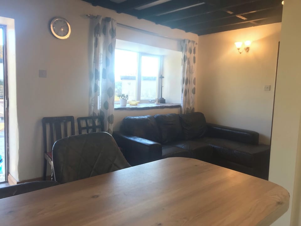 Apartment | Dining