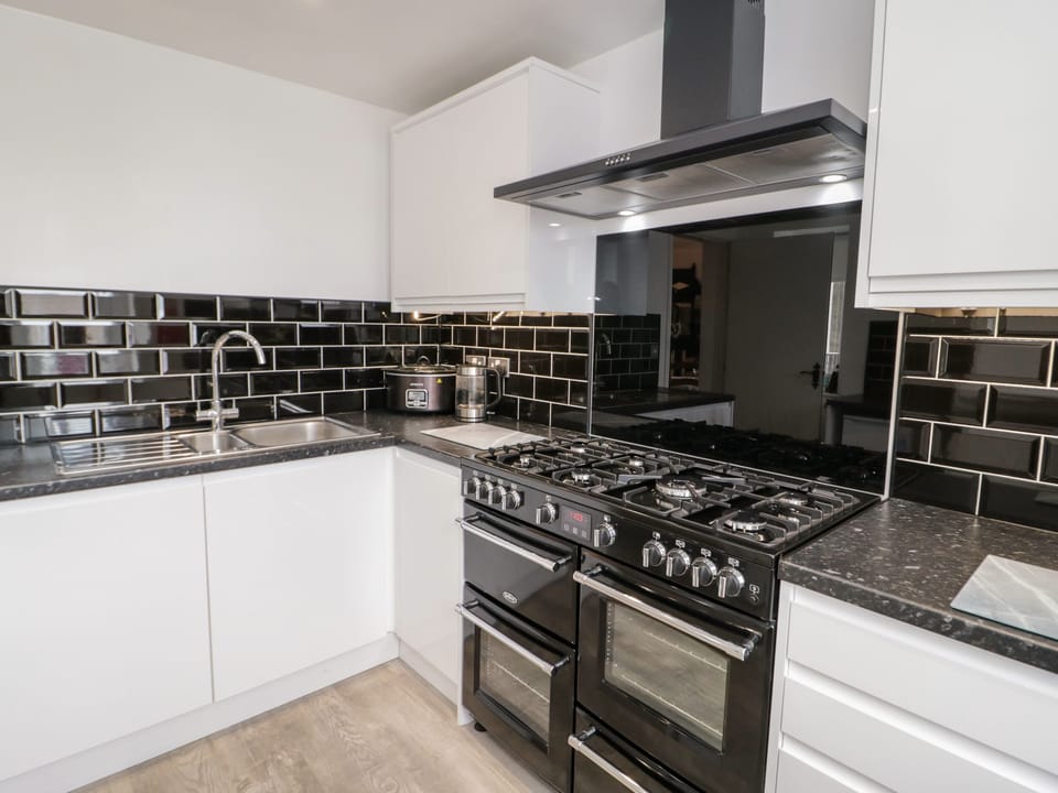 Fridge, dishwasher, electric kettle, toaster