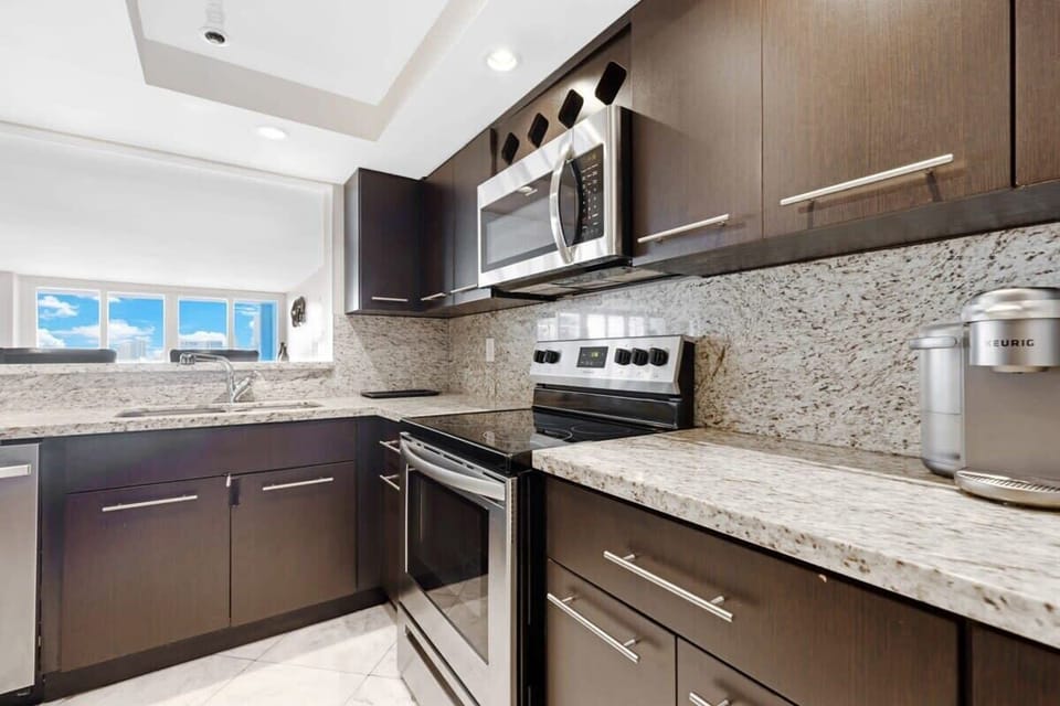 Fully equipped kitchen