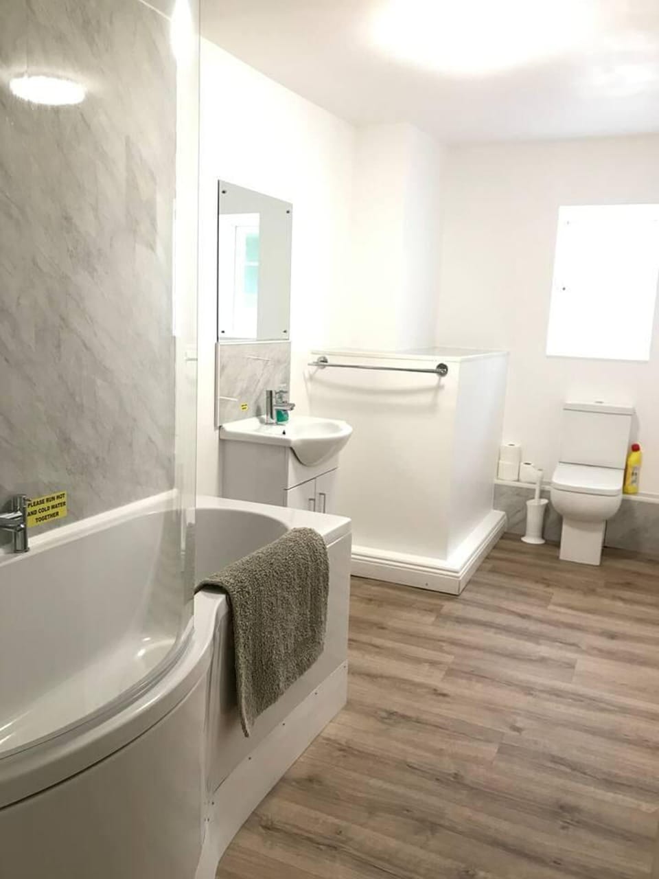 House | Bathroom | Combined shower/tub, deep soaking tub