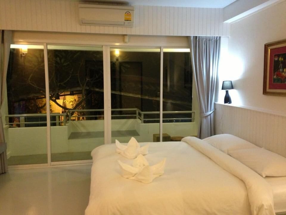 Rollaway beds, free WiFi