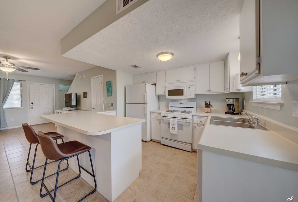 Fully stocked kitchen.