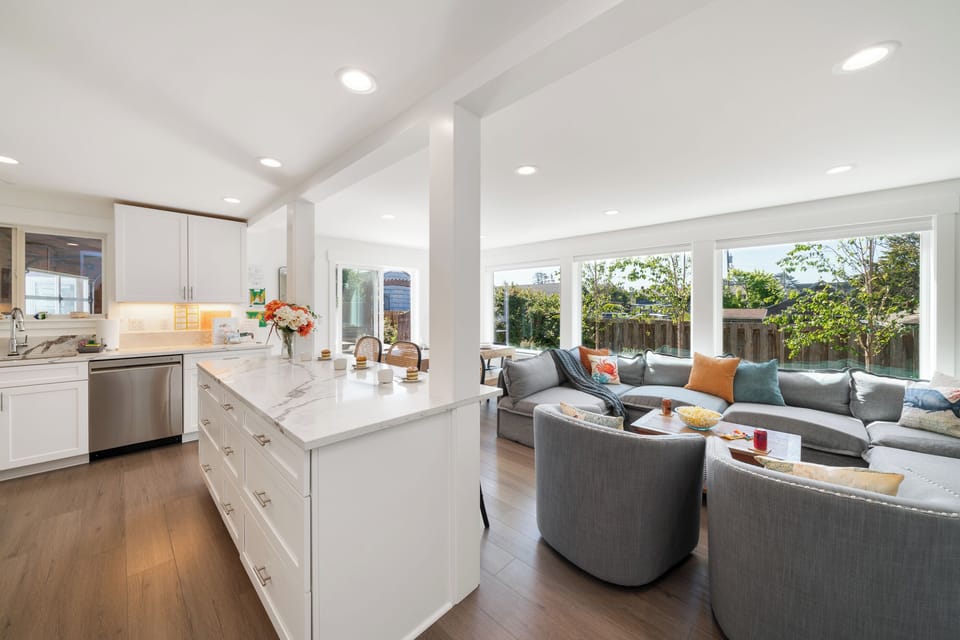 Kitchen Bar open to dining room and Living room with electric fireplace, Streaming TV