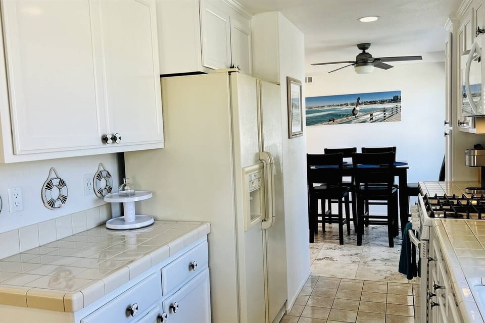 Kitchen opens up into the dining room