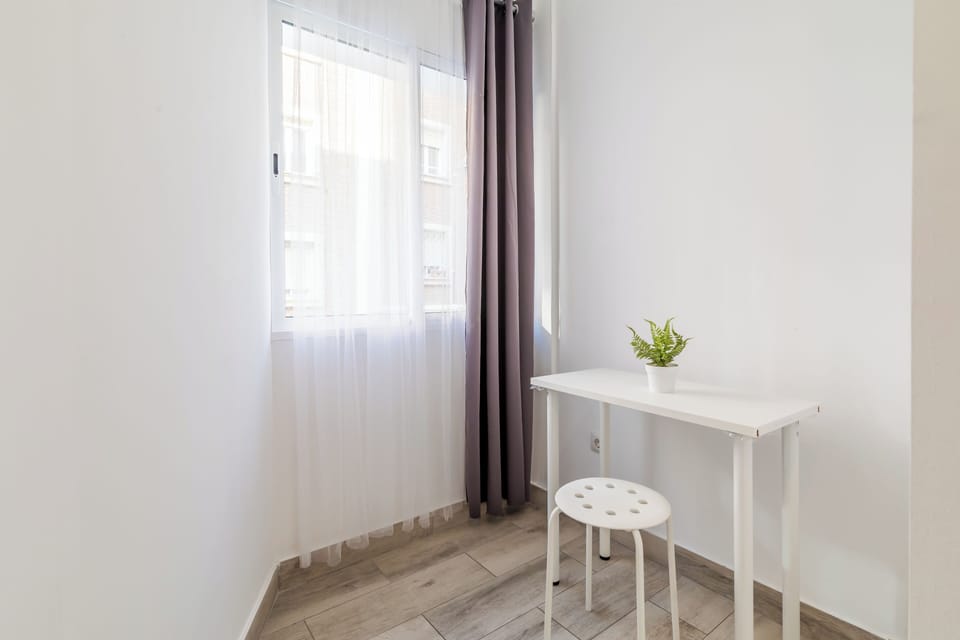 Basic Double Room, 1 Double Bed | Free WiFi