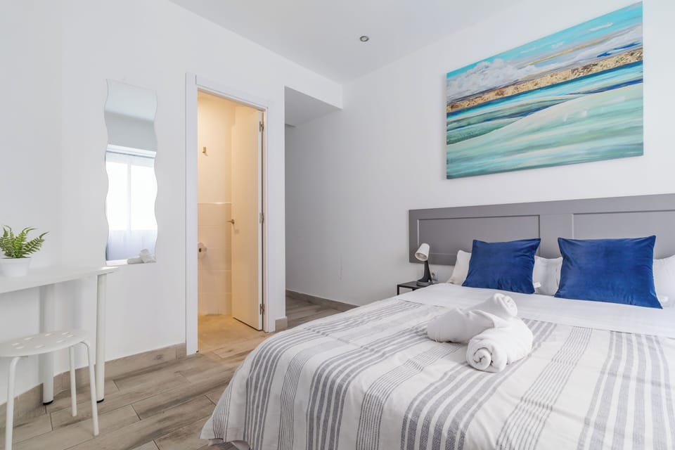 Basic Double Room, 1 Double Bed | Free WiFi