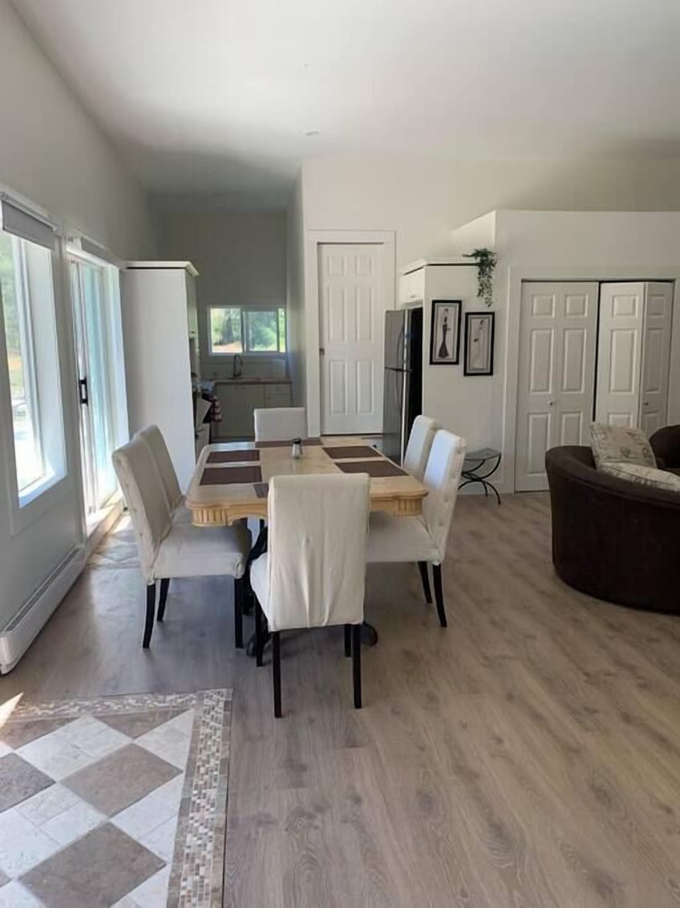 Dinning area for 6