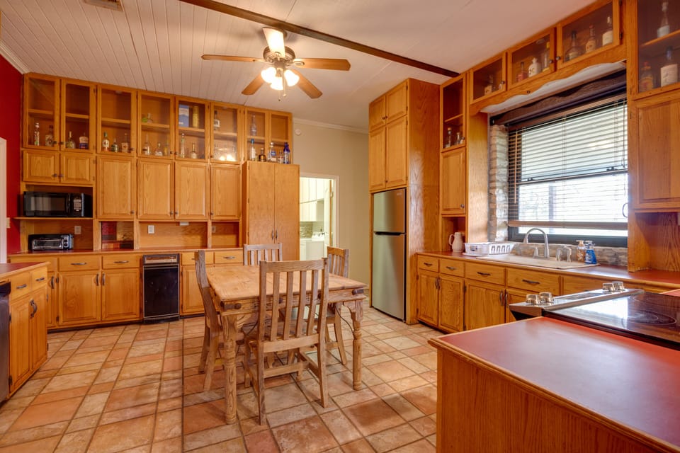 Kitchen | 1st Floor