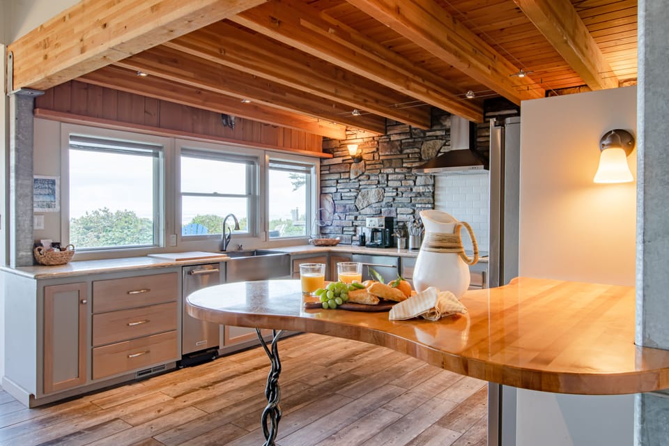 Managed by Haystack Luxury Vacation Rentals, you are assured an elevated vacation experience