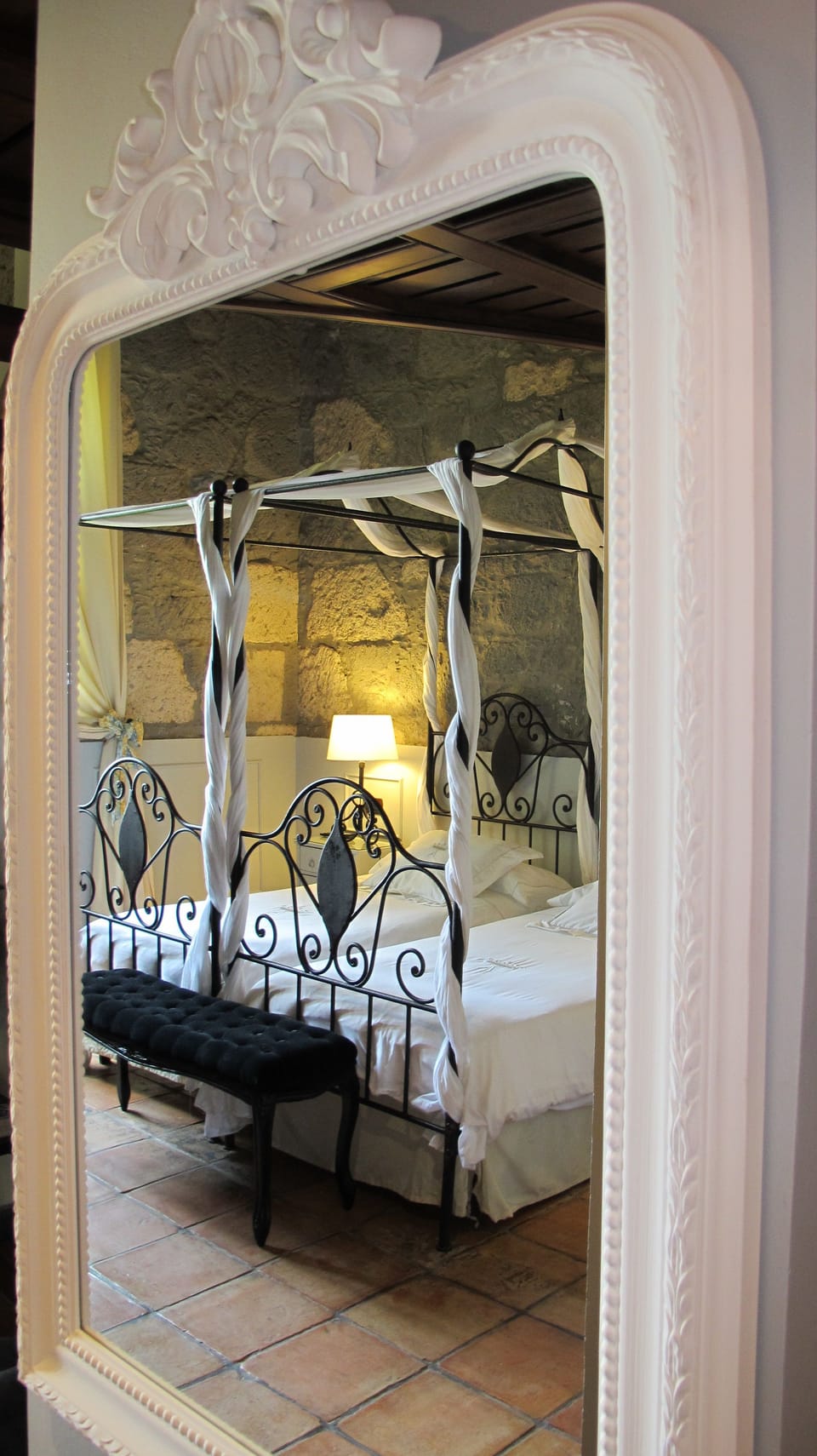 Junior Suite | Minibar, in-room safe, WiFi (free), bed sheets