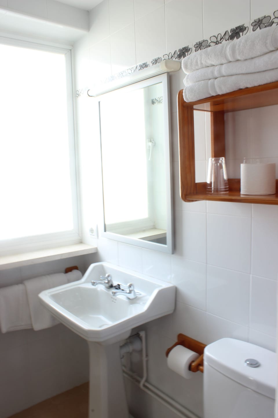 Double or Twin Room | Bathroom sink