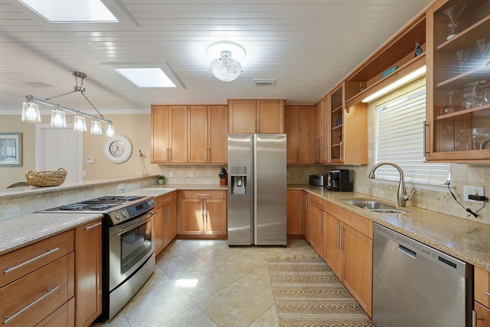 Coastal Soul - Miramar Beach - Kitchen