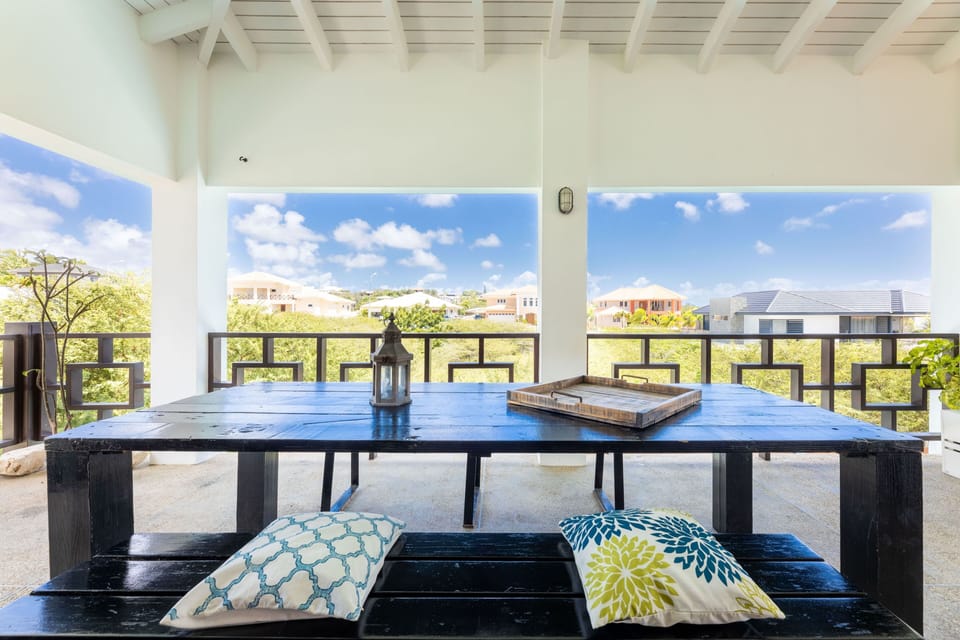 Villa, 6 Bedrooms, Accessible, Smoking | Outdoor dining