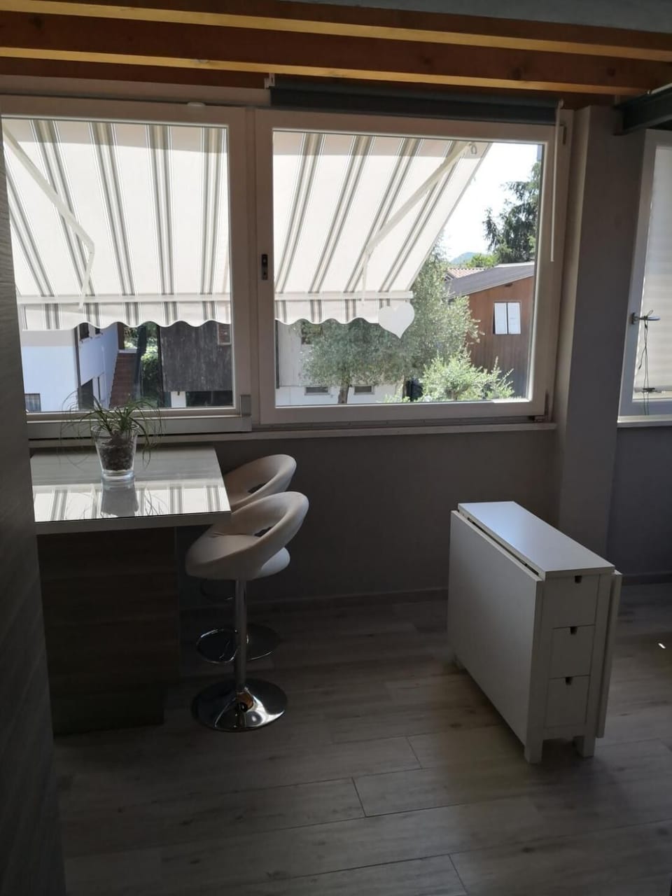 House, 1 Bedroom, Balcony, Garden View | Dining
