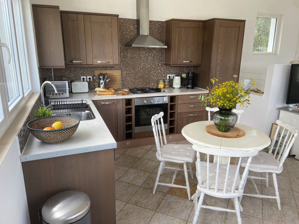 Villa, 2 Bedrooms, Smoking, Private Pool | Interior