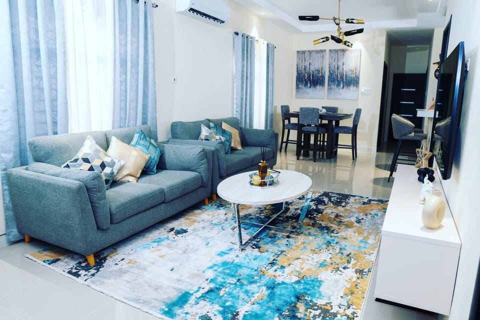 Bungalow, 2 Bedrooms, Pool View | Lounge
