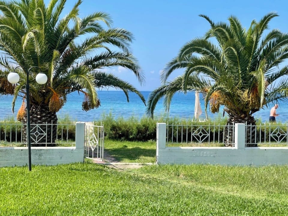 House, 4 Bedrooms, Balcony, Garden View | Garden