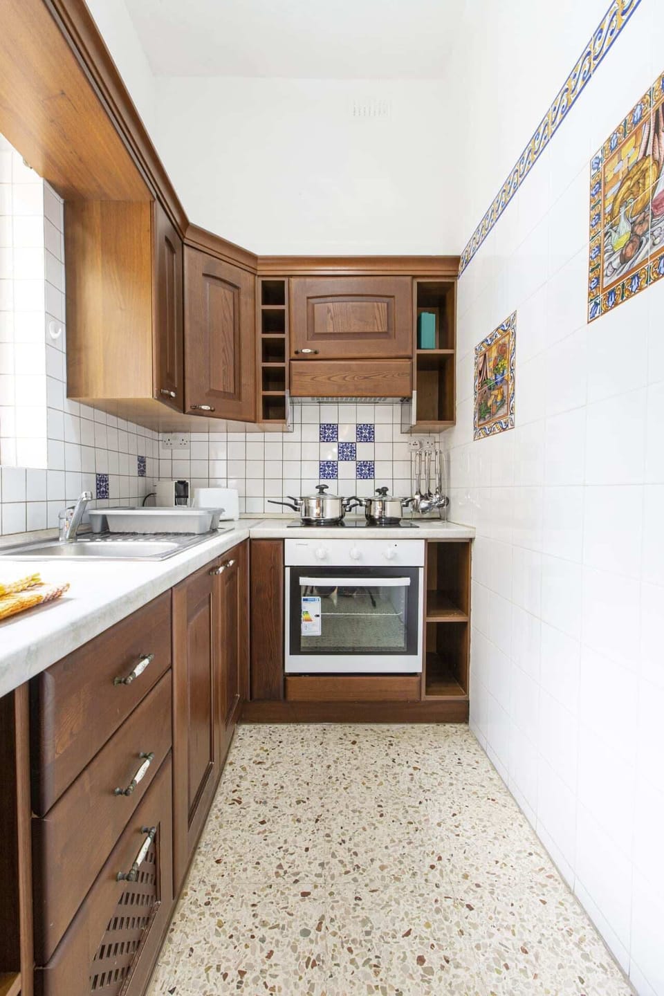 Basic Apartment, Multiple Beds | Private kitchen | Fridge, oven, stovetop, electric kettle