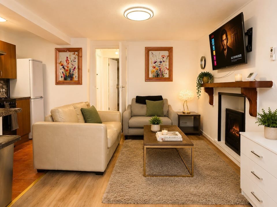 Business Apartment | Living area