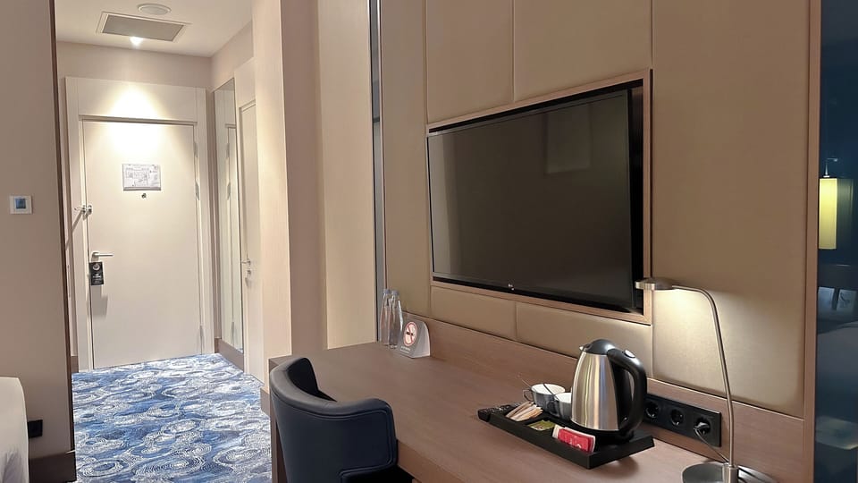 Classic Room, 2 Twin Beds | In-room safe, desk, laptop workspace, blackout drapes