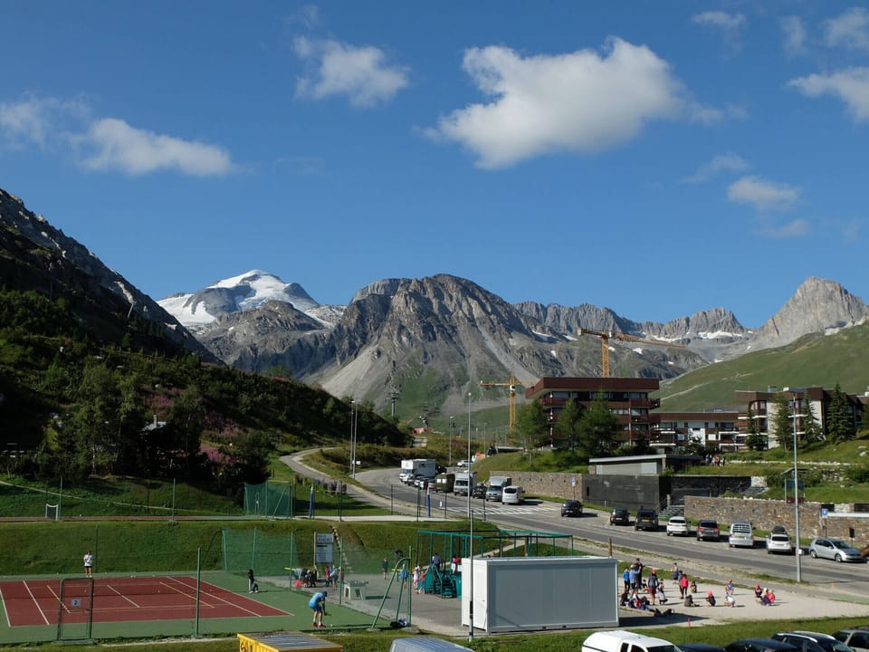 Sport court