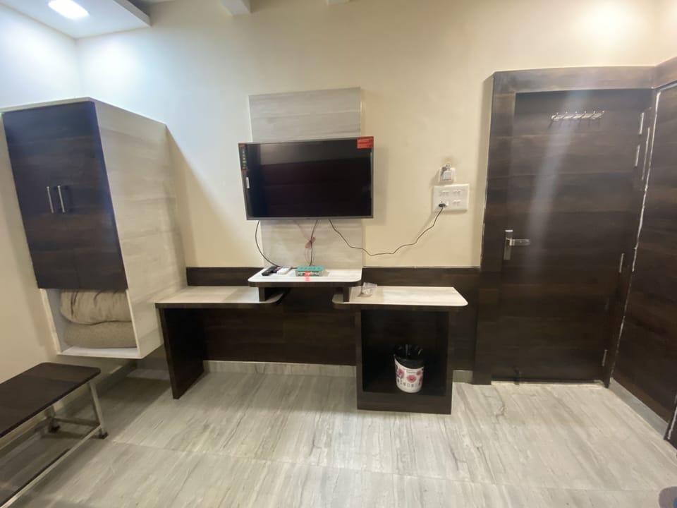 Family Room | Living area | TV