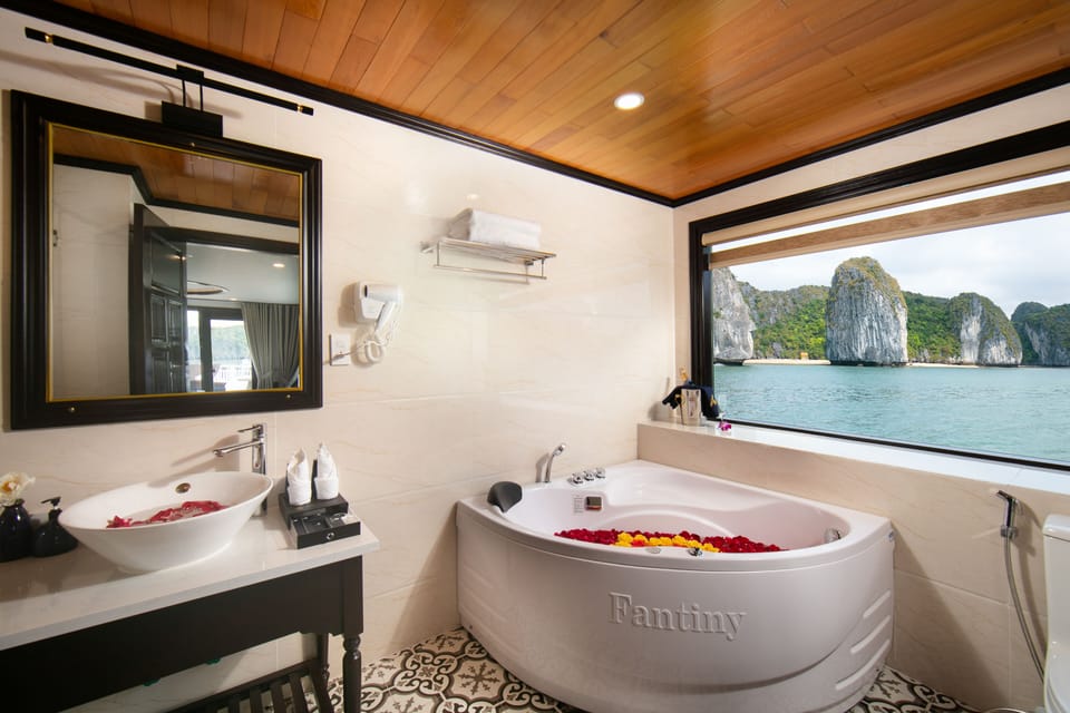 Presidential Suite, 1 King Bed, Private Pool | Minibar, in-room safe, desk, soundproofing