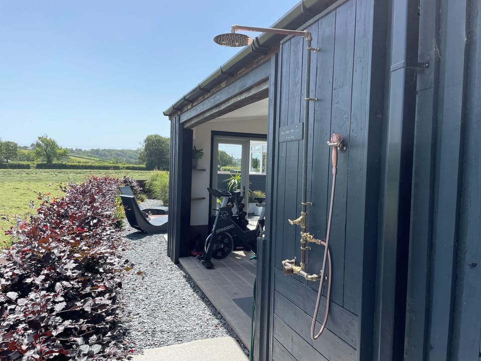 Cottage | Property grounds