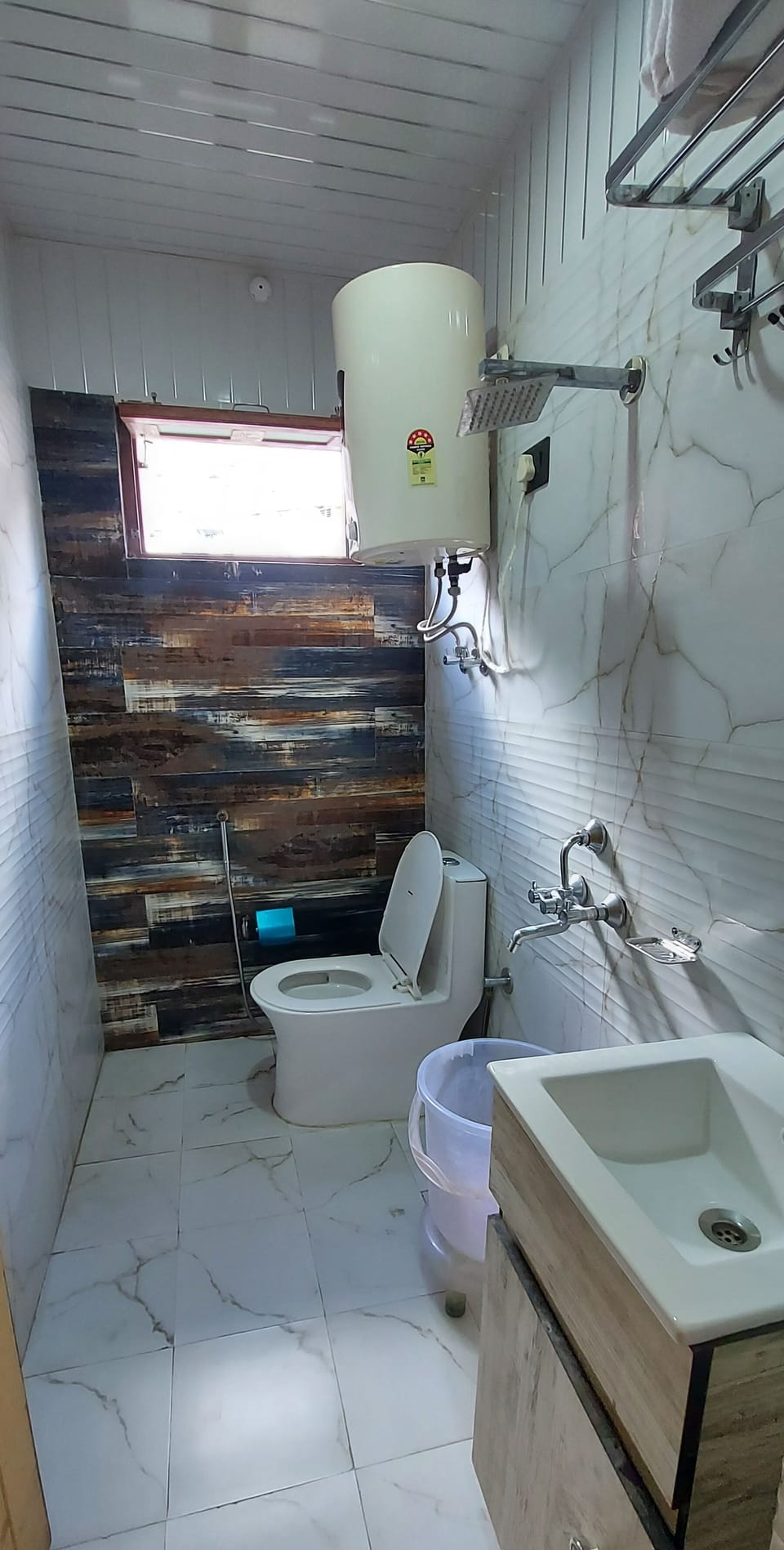 Premium Double Room | Bathroom