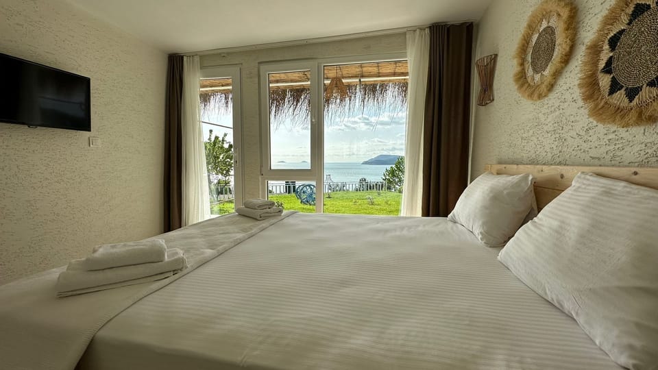 Standard Room | Free minibar, individually furnished, desk, blackout drapes